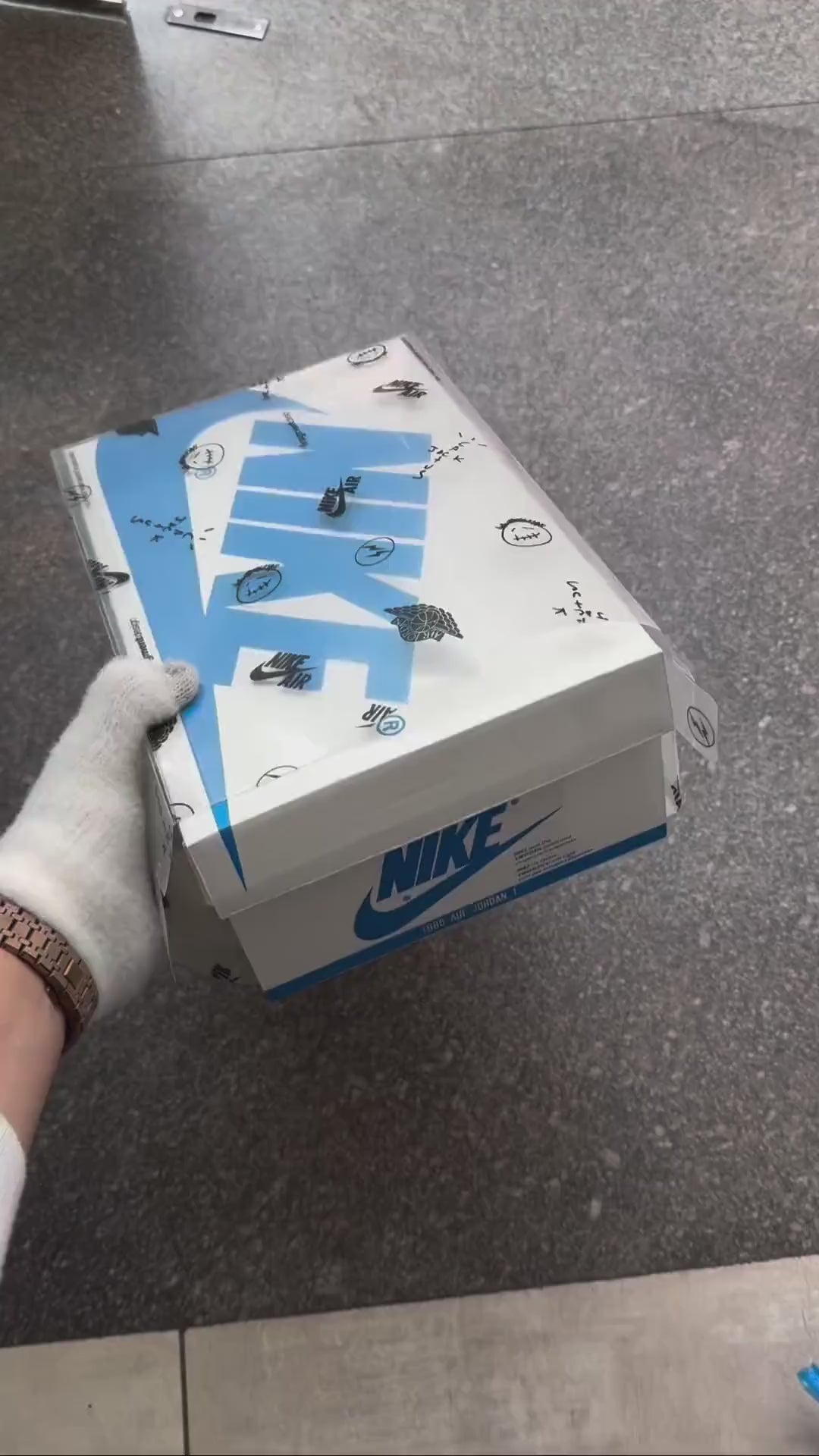 Nike Air Jordan 1 Low Fragment Design X Travis Scott